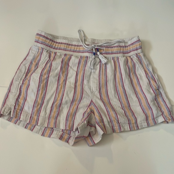 Cute boho style linen shorts - Picture 1 of 3